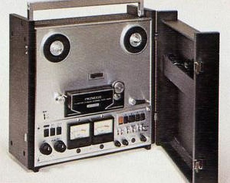 PIONEER RT-1050 (JAPAN 1974)